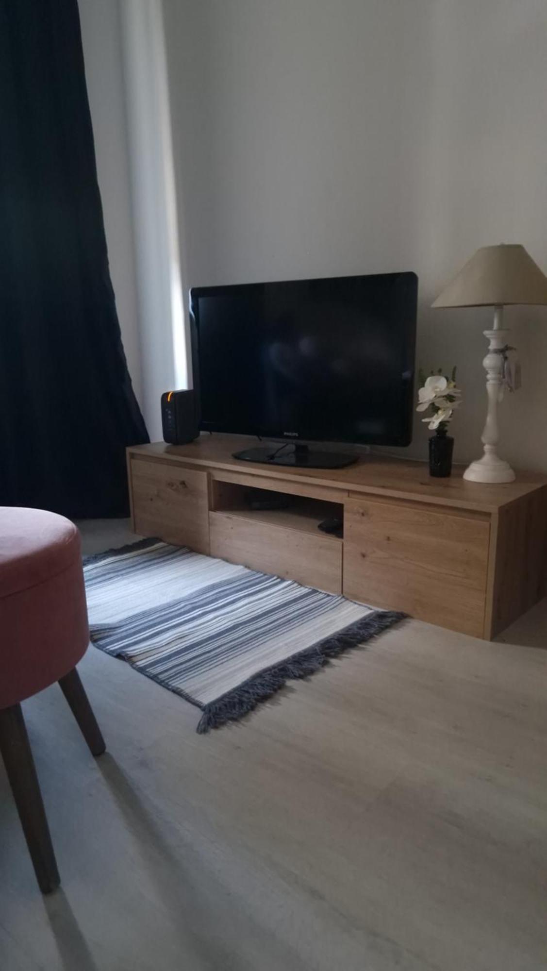 Cosy Appartement Complet Centre-Ville Монбельяр Экстерьер фото